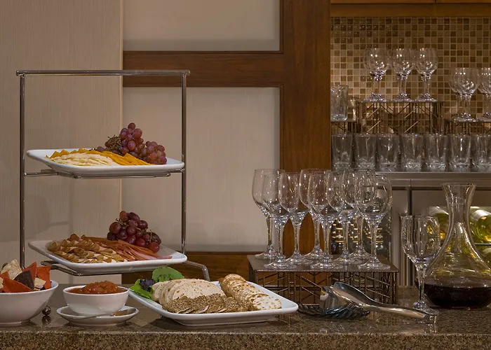 Hyatt House Naperville/warrenville 3*